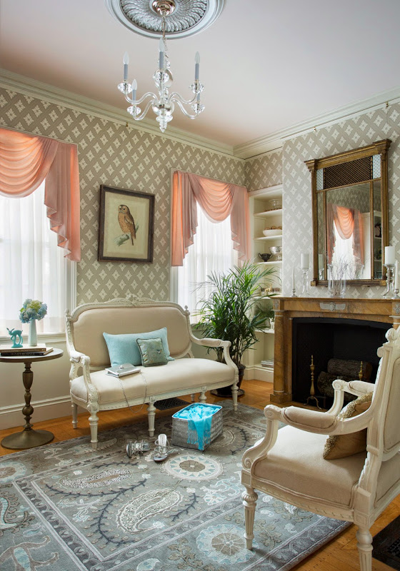 YvonneBlacker_GlenMagnaLounge_EricRoth-s